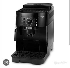 DeLonghi Magnifica S ECAM12.121.B nuova