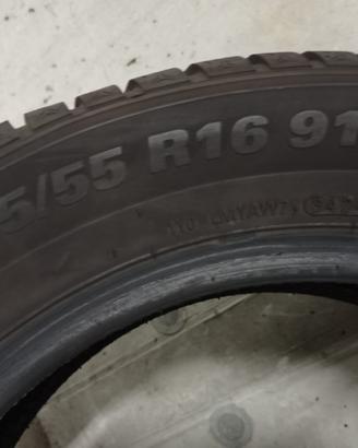 4 Gomme Invernali Kumho 205/55 R16 91H