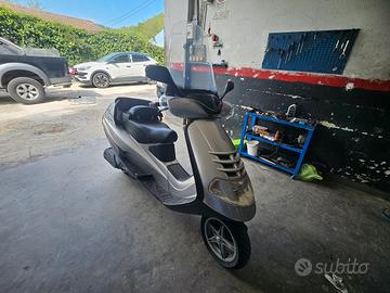 Piaggio Hexagon GTX 180 4T ISCRITTO ASI STORICO 