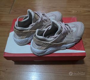 Scarpe Nike huarache donna rosa