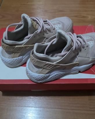 Scarpe Nike huarache donna rosa