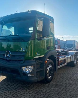 MERCEDES ANTOS 260.43