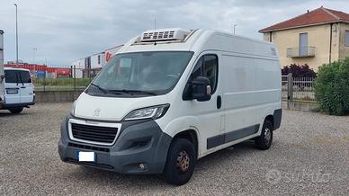 Furgone frigorifero coibentato con ATP