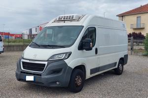 Furgone frigorifero coibentato con ATP