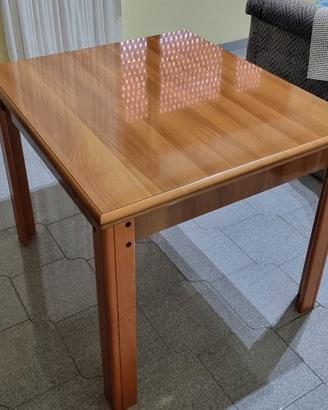 Tavolo da Pranzo  con 6 Sedie 