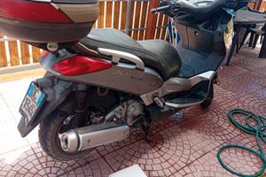 scuder xmax 250