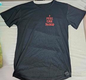 T-shirt “I Feel Like Pablo” nera stampa rossa st