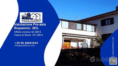 Immobile in asta di 177 m² con più di 5 locali a M