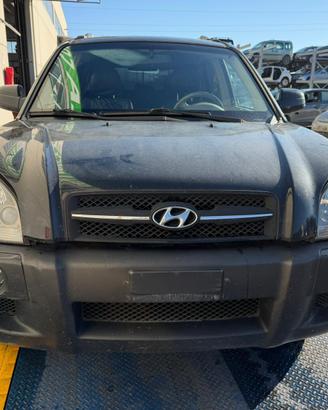 RICAMBI USATI AUTO VARI HYUNDAI TUCSON 2006 2000 D