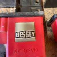 strettoio morsetto bessey