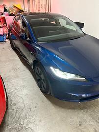 Tesla model 3 rwd