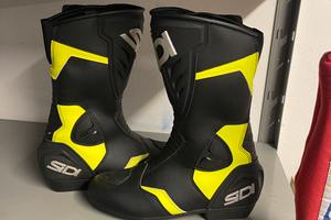 Stivali Sidi numero 41 mai usati