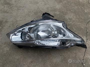 Kit Peugeot 208 1.4 HDi Telaio Radiatore Far