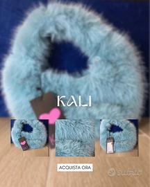 Borsa in pelliccia blu