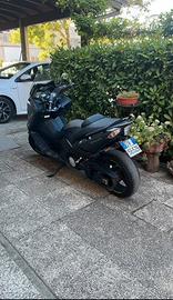 Yamaha tmax 530