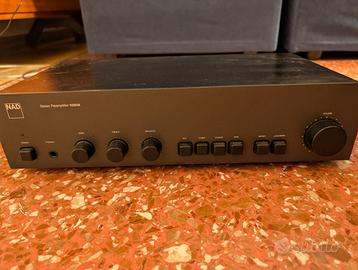 pre amp NAD 1020A
