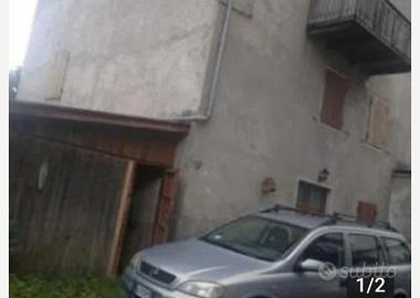 Stupenda casa di testa.