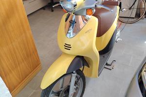 Scooter Yamaha Why