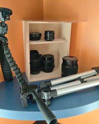 obbiettivi + treppiede + gorilla pod + contenitore