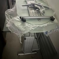 Scrivanie vetro ed acciaio