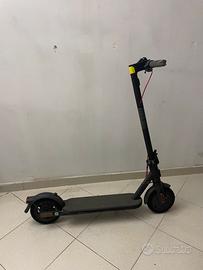 monopattino elettrico xiaomi