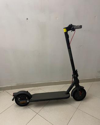 monopattino elettrico xiaomi