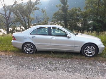 Mercedes c 220