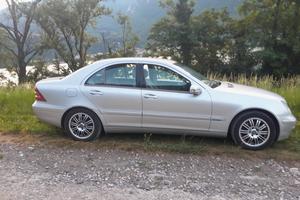 Mercedes c 220