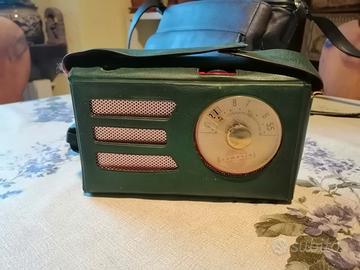 Radio Petit Harmony vintage