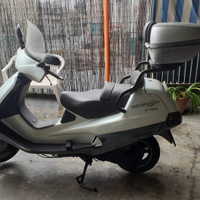 Scooter piaggio hexagon 250