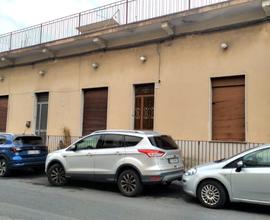 Acireale - Casa singola con cortile