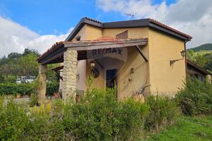 Villa o villino - Polizzi Generosa