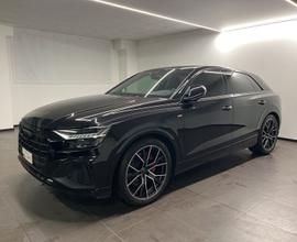 Audi Q8 Audi Sport 50 TDI quattro 210(286) kW...
