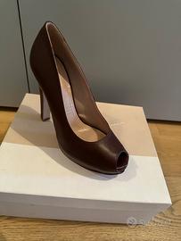 Décolleté colore marrone n. 38 euro 15