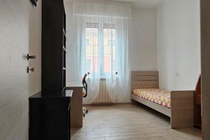 Stanza Singola in Via Tiarini