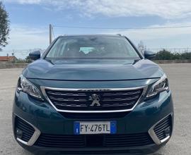 Peugeot 5008 1.5 130 cv EAT8 cambio automatico