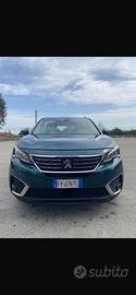 Peugeot 5008 1.5 130 cv EAT8 cambio automatico