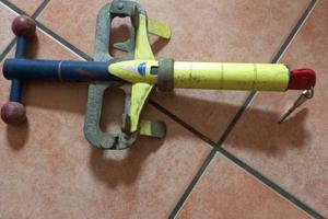 Blocca pedali antifurto auto marca BULLOCK ZADI