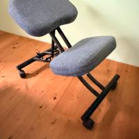 Sedia ergonomica inginocchiata