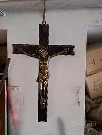 crocifisso in bronzo
