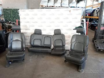 Kit sedili in pelle nera Nissan Navara D40