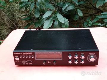 Amplificatore con funzione Karaoke stereo