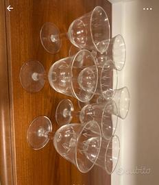 8 calici in vetro con motivo