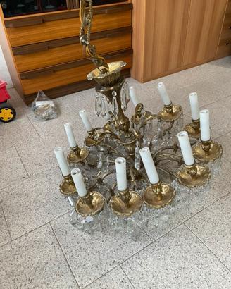 Lampadario Vintage in ottone dorato con cristalli