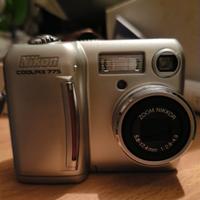 Nikon Coolpix 775