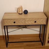 mobiletto in legno con cassetti 