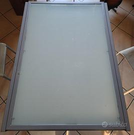 Tavolo allungabile in vetro satinato e metallo