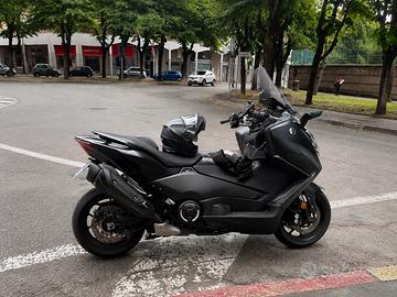 Yamaha TMAX 560 20.000 km garanzia Yamaha 2031