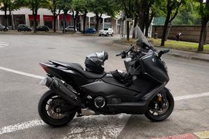 Yamaha TMAX 560 20.000 km garanzia Yamaha 2031
