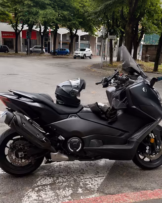 Yamaha TMAX 560 20.000 km garanzia Yamaha 2031